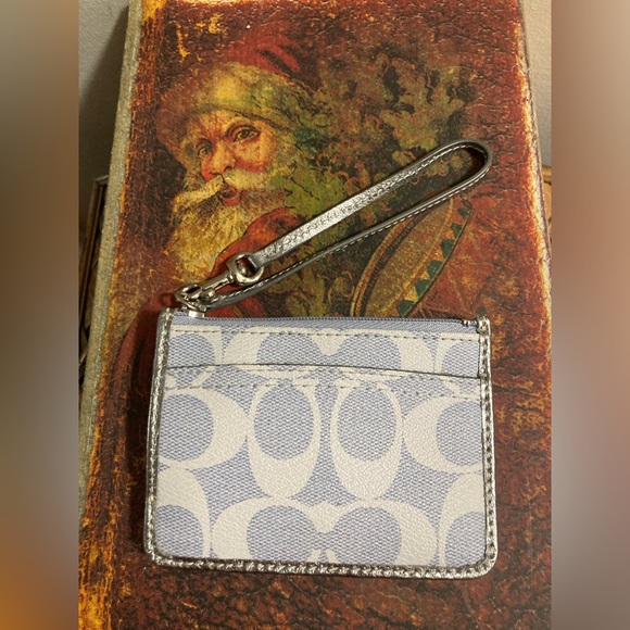 Coach Coin 🪙 Purse 👛 - Picture 4 of 5